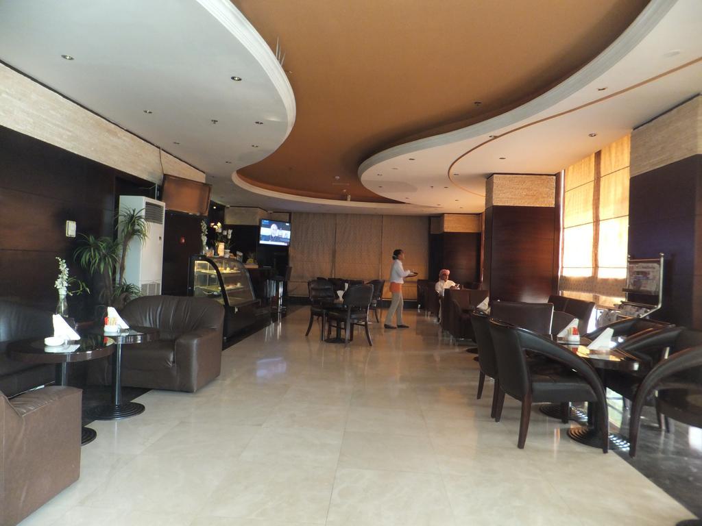 City Hotel Ras al-Khaimah Exterior foto